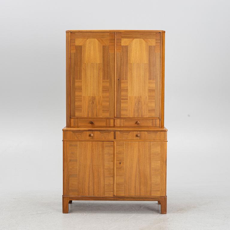 Carl Malmsten, skåp, "Klinte", Åfors Möbelfrabrik, 1900-talets andra hälft.