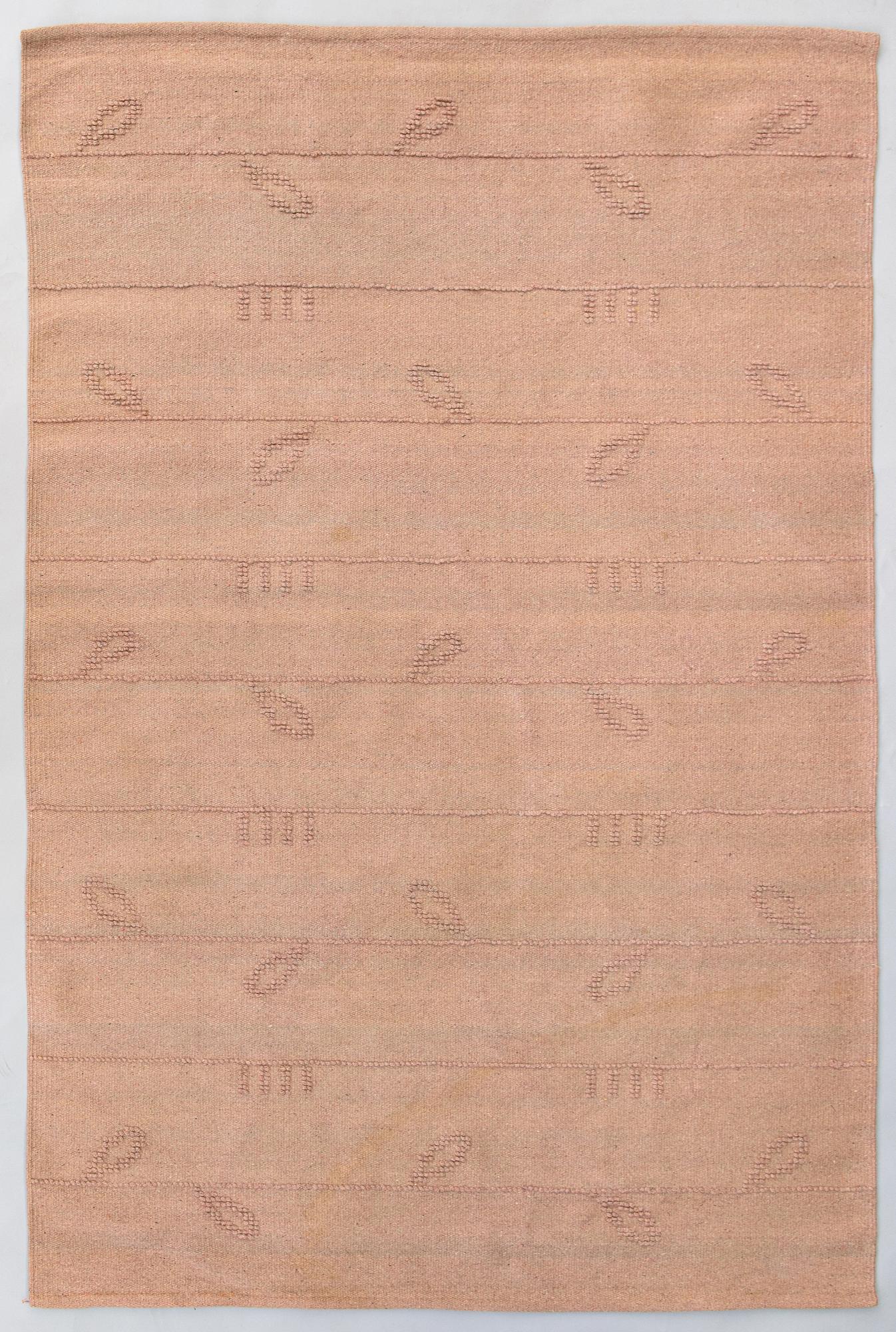 Rauha Vuorio-Aarnio, hårgarnsmatta, 1950-tal. Ca 245x165 cm.