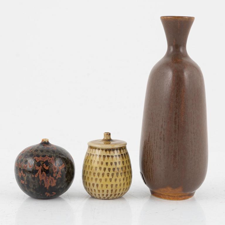 18 miniature stoneware vases and bowls, including Höganäs, Stig Lindberg and Bernt Friberg.