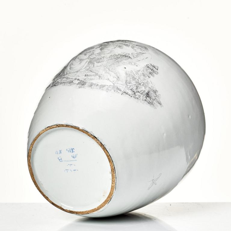 A Swedish faience jar, Marieberg, 18th Century.