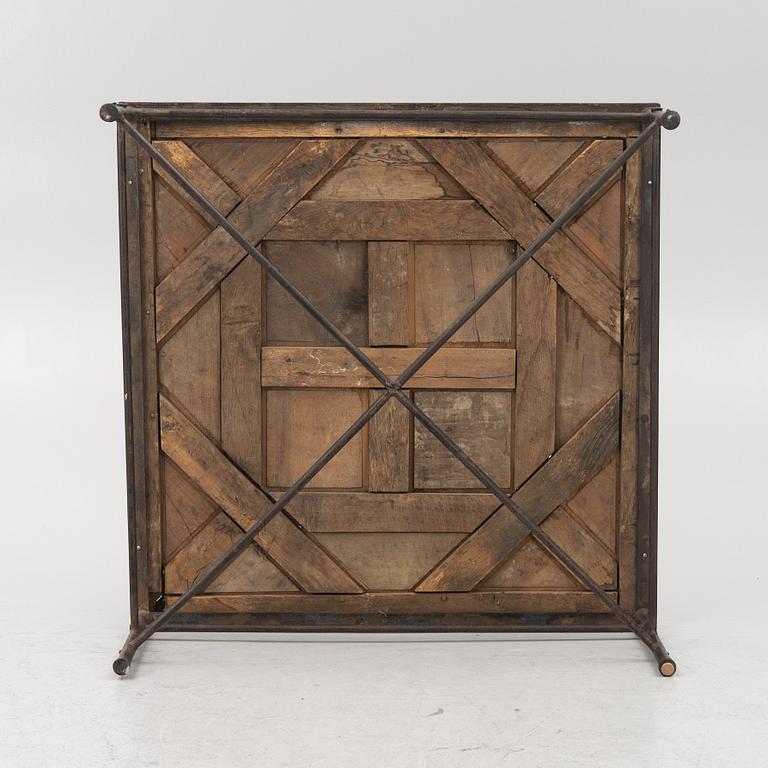 A coffee table, 21st century.