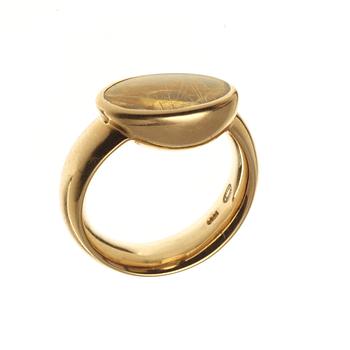 RING, 18k guld med rutilkvarts, "Nordic Summer", Kim Buck för Georg Jensen, Köpenhamn. Vikt ca12g.