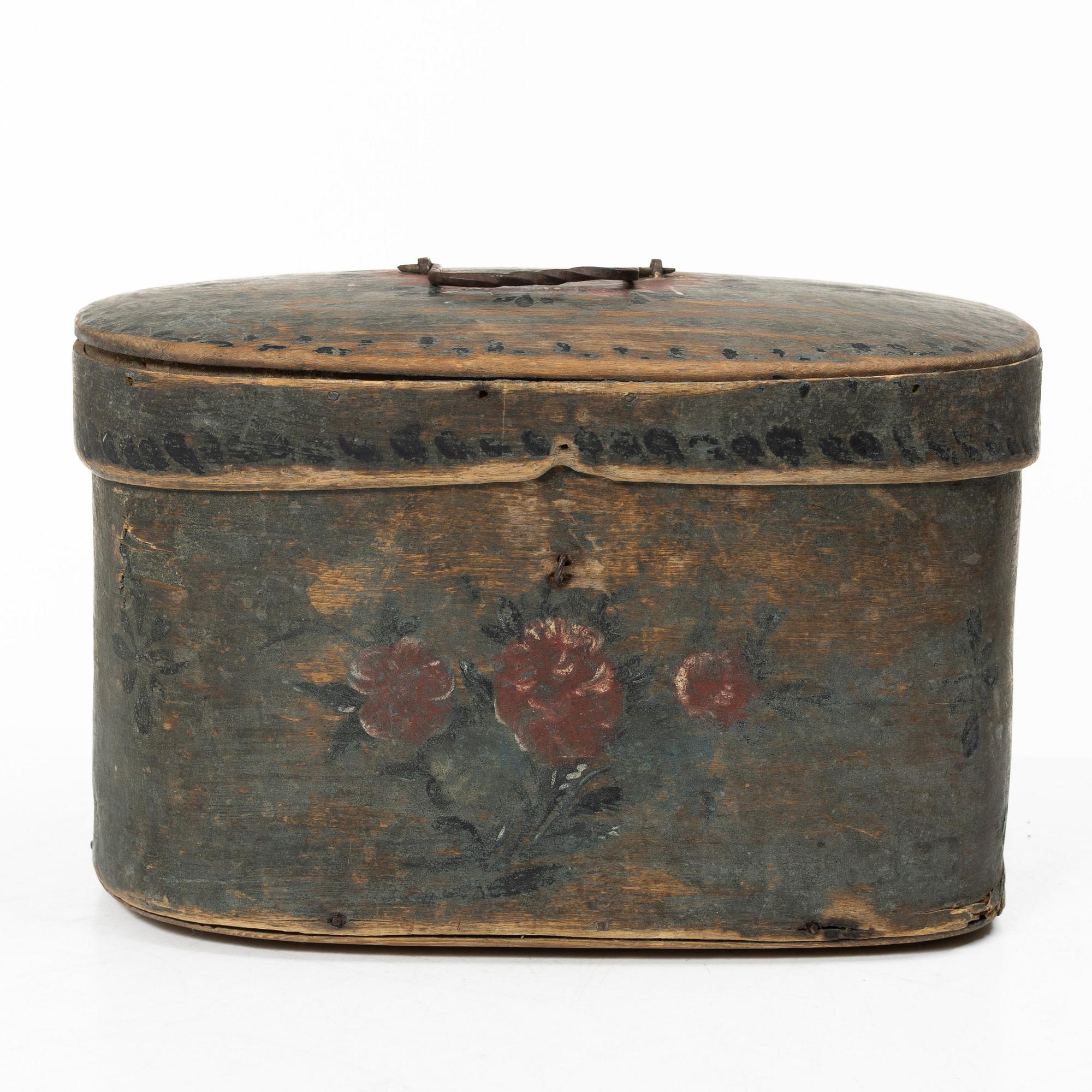 Box, folk art, 19th century.