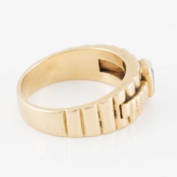 Ring, 18K guld med smaragdslipad diamant.