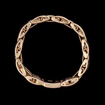 RING, 18K guld. Italien. Vikt ca 4,2 g.