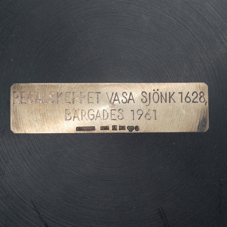 Brickor och coaster, 3 delar, bakelit och silver, Perstorp Ab 1960-tal.