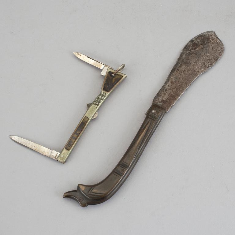 FÄLLKNIVAR, 2 st, 18-1900-tal.