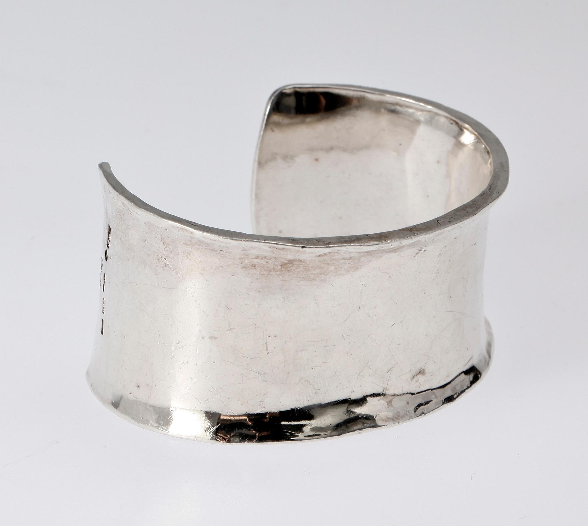 HALSRING samt ARMRING, silver, Michael Hamma, Hedvig Westermark, Stockholm, 1987-93. Ca 125 g.
