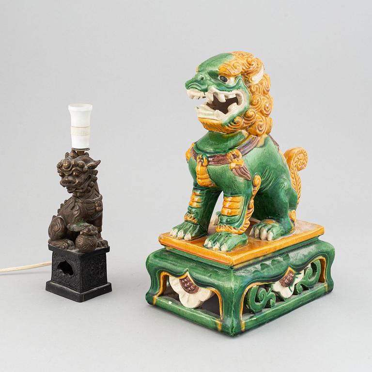 Two Chinese figures of buddhist lions, 20th Century.