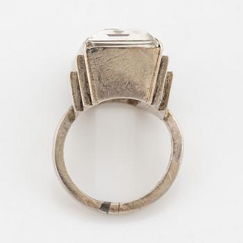 Wiwen Nilsson, ring, sterlingsilver med fasettslipad bergkristall, Lund.
