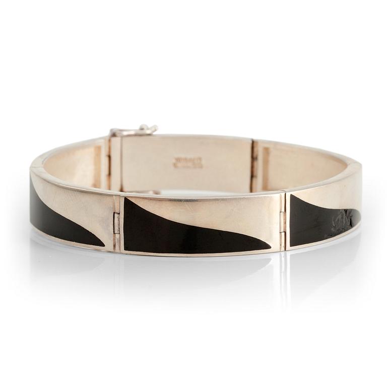 Juhani Linnovaara, ARMBAND, sterling silver, emalj, Lapponia 1975.