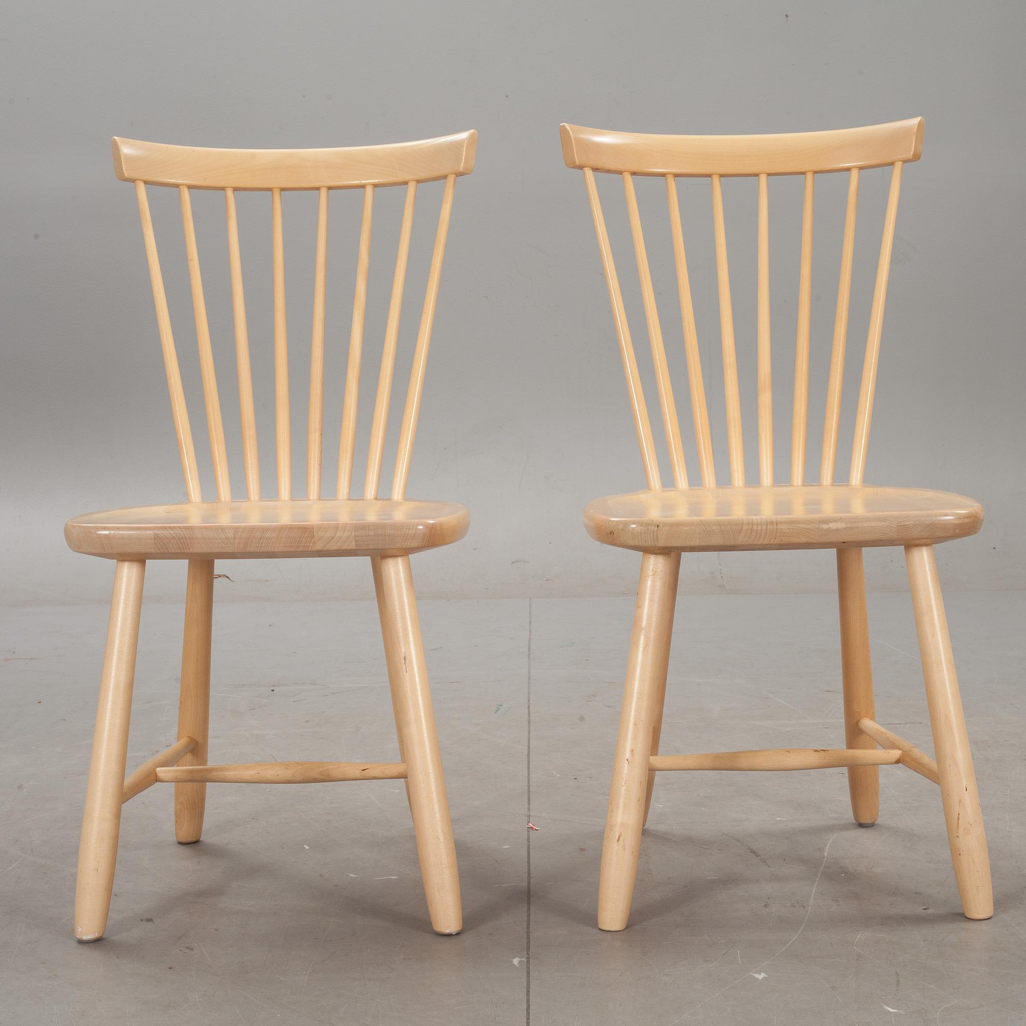 STOLAR, ett par, "Lilla Åland", Carl Malmsten, Stolab 2002.