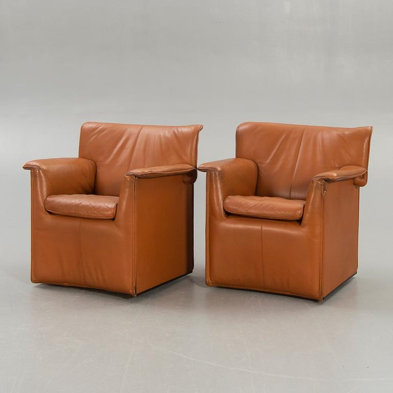 Lauriana Afra & Tobia Scarpa , a pair of leather armchairs for B&B Italia 1970/80s.