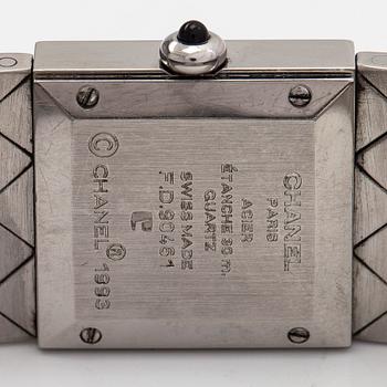 Chanel, Matelasse Quilt Acier, wristwatch, 19 mm.