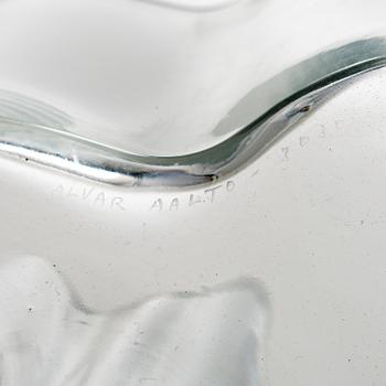 Alvar Aalto, a '3030' vase signed Alvar Aalto.