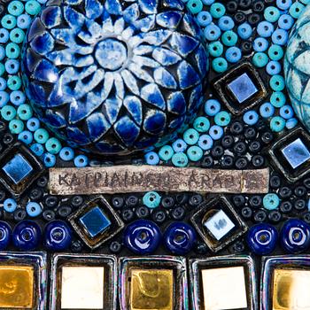 BIRGER KAIPIAINEN, relief, kivitavara, signeerattu Kaipiainen Arabia.