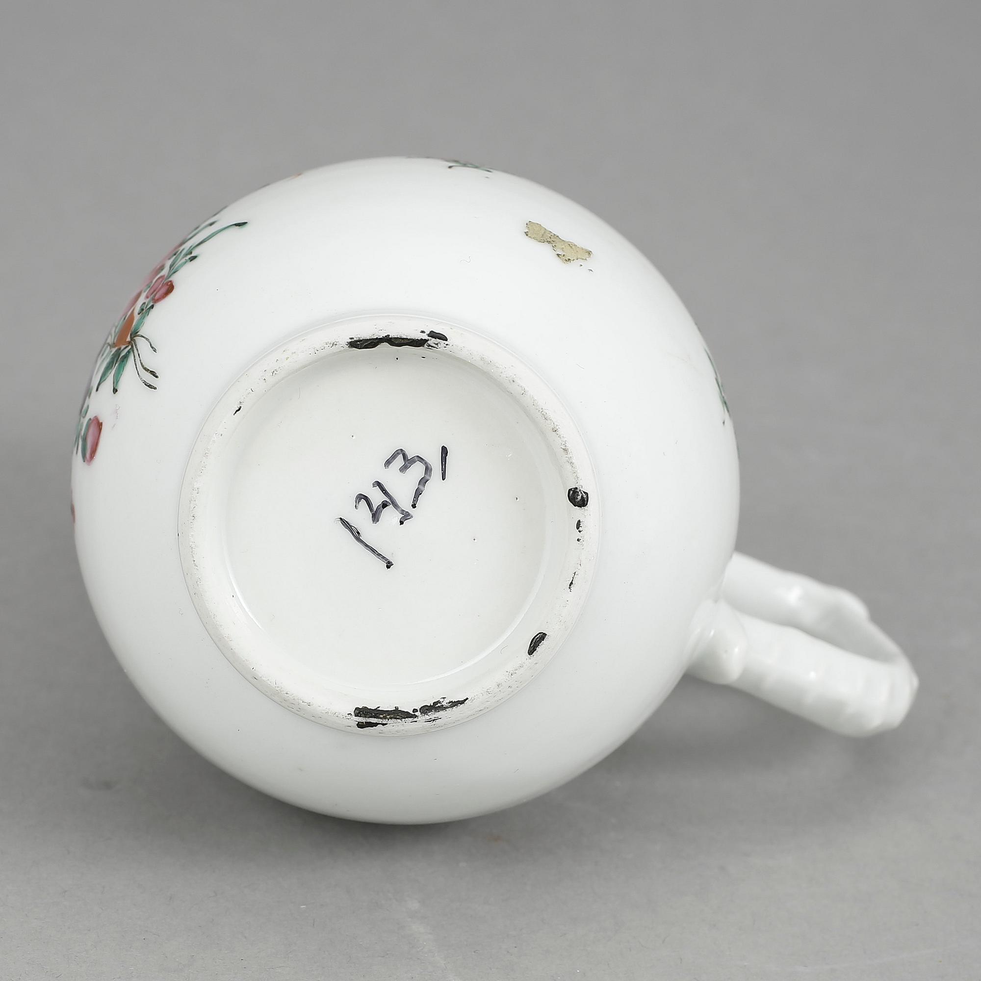 KANNA, porslin, Qingdynastin, Qianlong (1736-95).