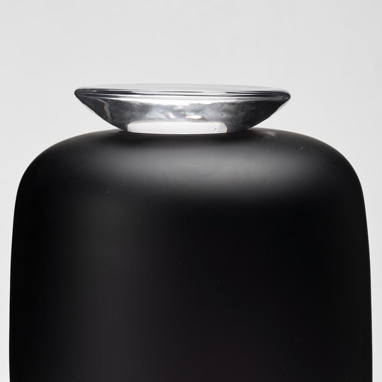 Anne Nilsson, a glass vase with cover, Kosta Boda, Sweden, limited ed 2/30.