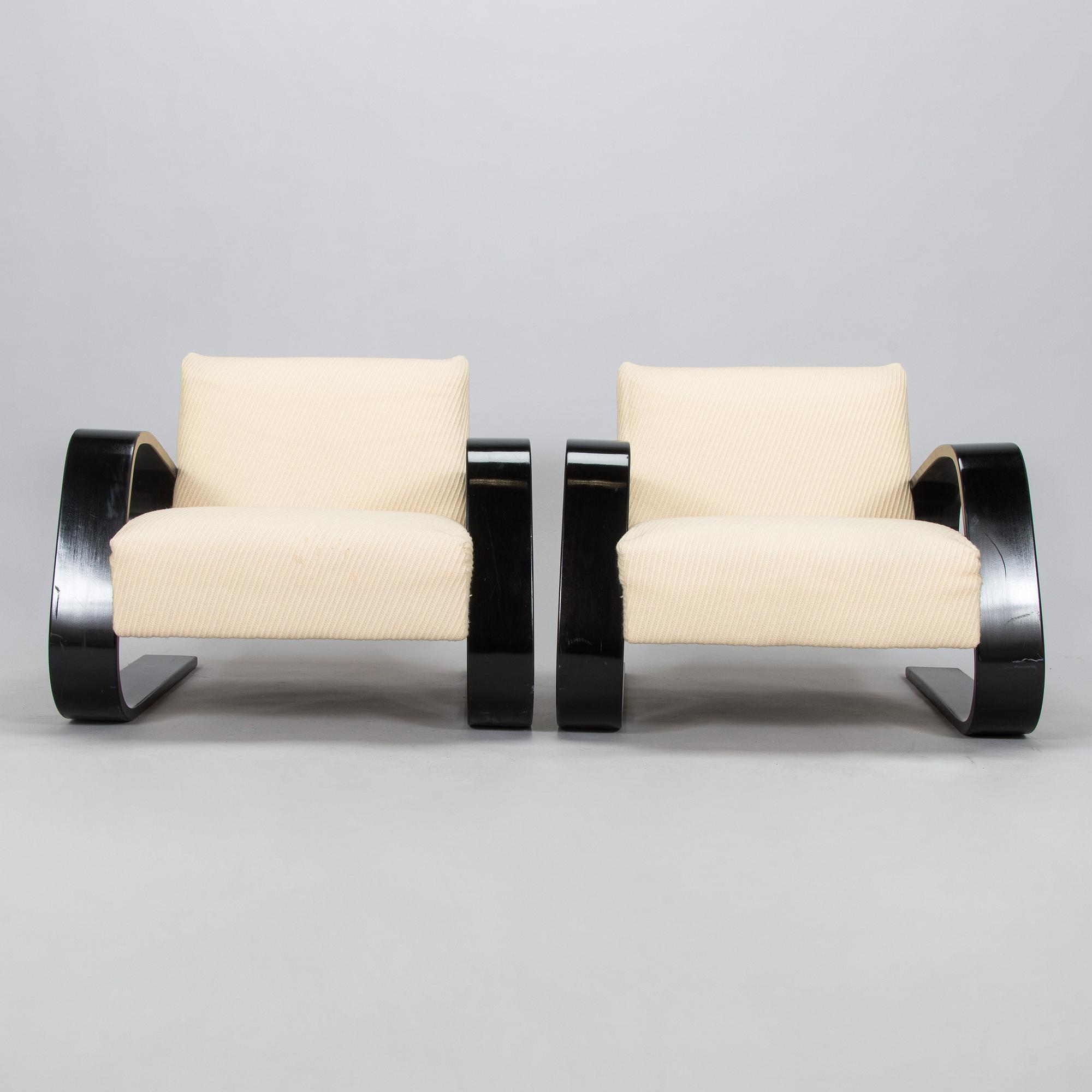 Alvar Aalto, fåtöljer ett par, "Tank chair" modell 400, Artek, 1970-tal.