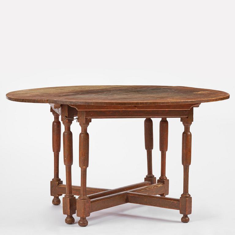 A Swedish D-end baroque dining table, early 18th century.