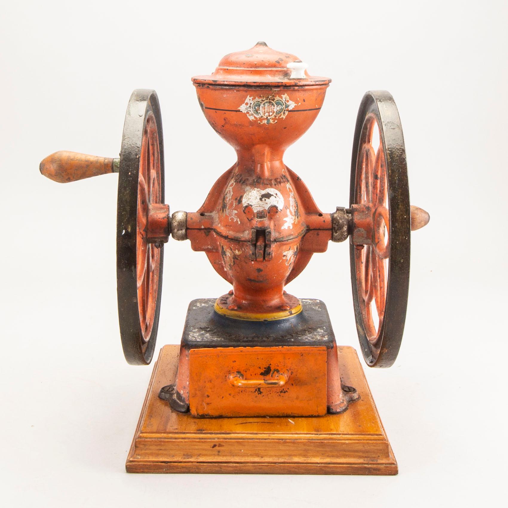 Coffee grinder, Enterprise Manufacturing Co. of Philadelphia, USA, around the turn of the century 1900.