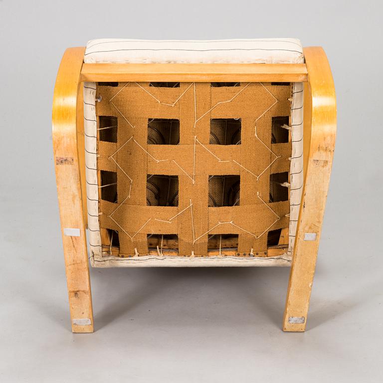 Alvar Aalto, A mid-20th century 'A35' armchair for Huonekalu- ja Rakennustyötehdas A.B.