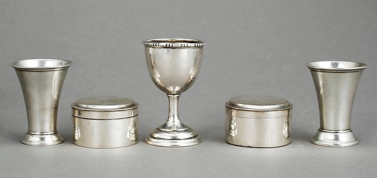 PARTI SILVERFÖREMÅL, 9 delar, mest Sverige, 1800-1900-tal. Tot ca 468 gram.