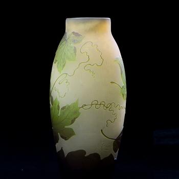 VAS, glas, art nouveau, signerad Arsall. Frankrike  ca 1900.