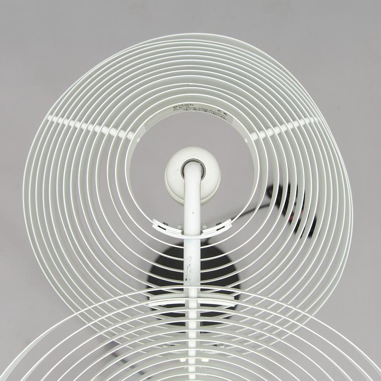 Alvar Aalto, lattiavalaisin, malli A810, Artek, 1900-luvun loppu.