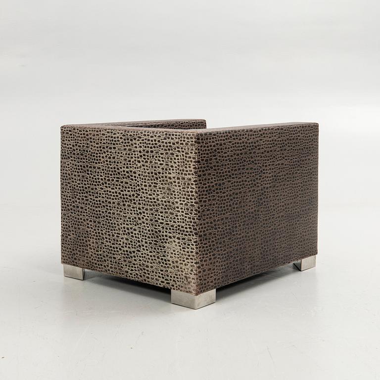 Rodolfo Dordoni, armchair, Minotti. "Suitcase", Italy, 1990s.