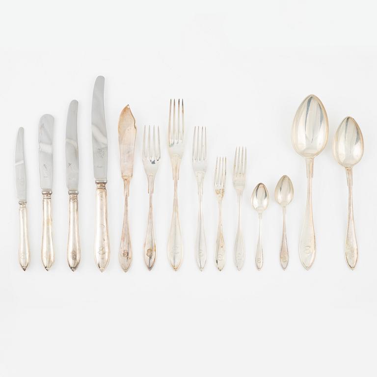 Bestickservis, 149 delar, silver, modell "Svensk spets", mestadels CG Hallberg, Stockholm, bl.a. 1935.