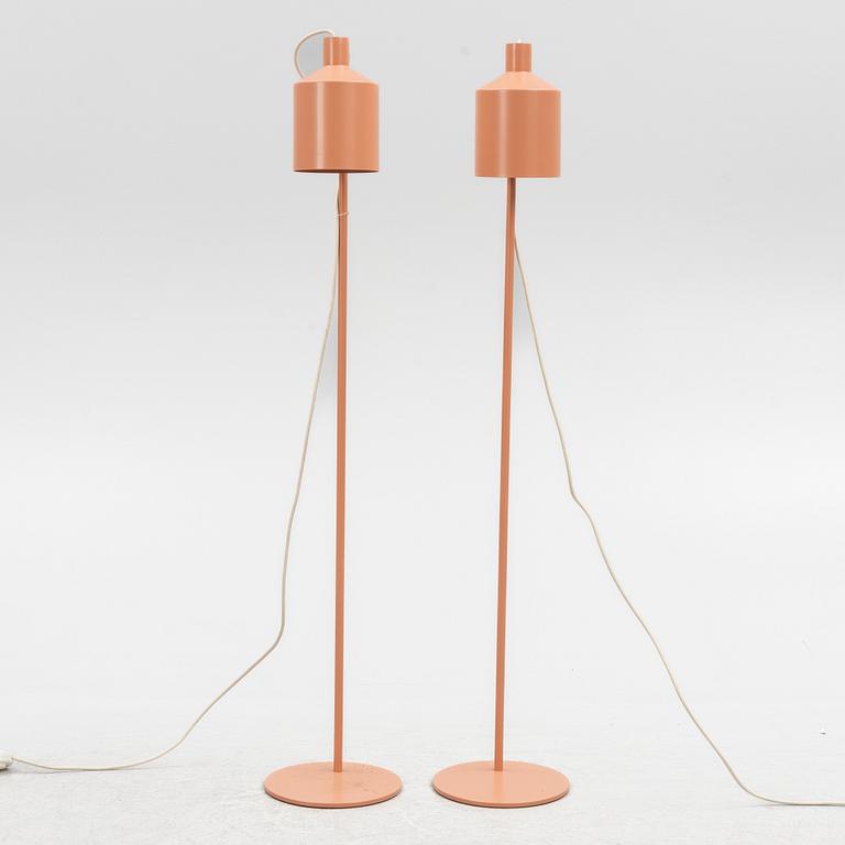 Note Design, a pair of "Silo" floor lamps, Zero.