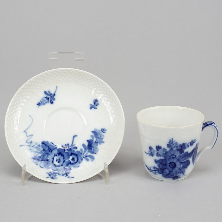 Royal Copenhagen, a part 'Blå Blomst' coffee service, Denmark (26 pieces).