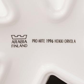 HEIKKI ORVOLA, Two 'Carambola' porcelain vases for Arabia, Pro Arte 1996.