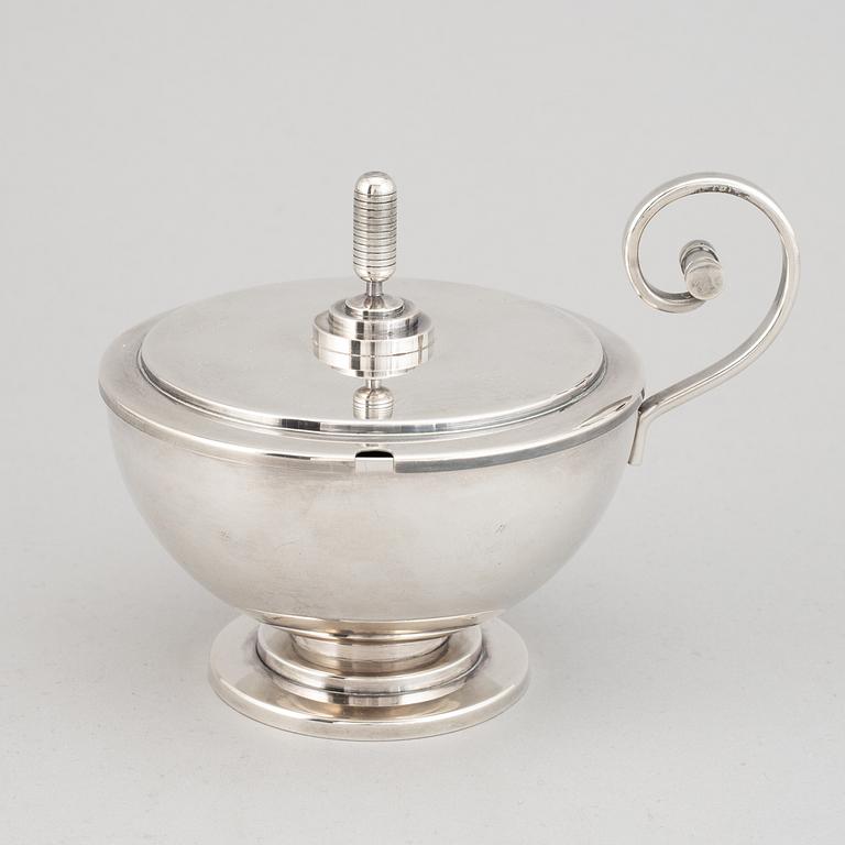 A Swedish silver plated sugar bowl with lid, CG Hallberg, probably designed by Sylvia Stave.
