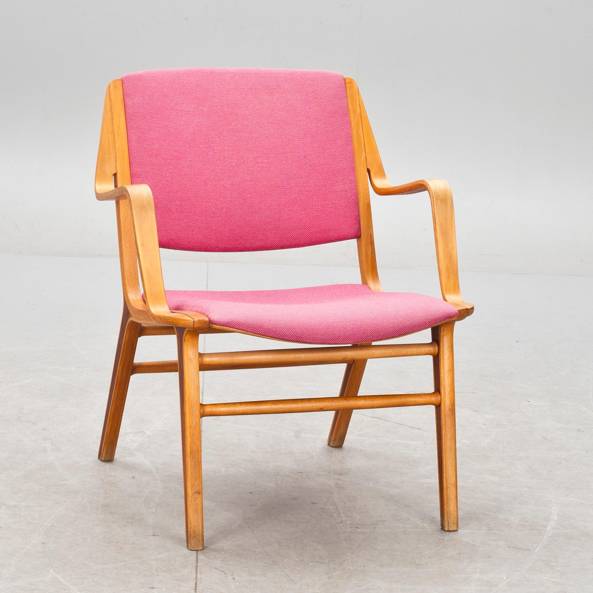KARMSTOL, "Ax-stol", Peter Hvidt & Orla Mølgaard Nielsen för Fritz Hansen.