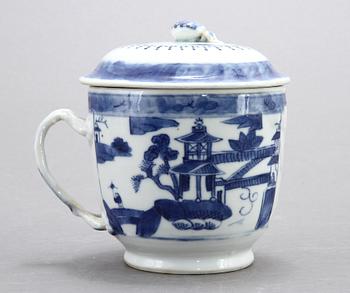 MUGGAR, 3 st, porslin, Kina, 1700/1800-tal.