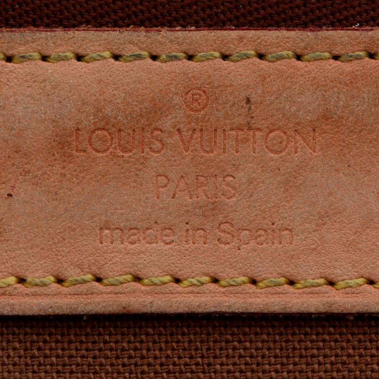 LOUIS VUITTON, a monogram canvas messanegr bag, "Abbesses".