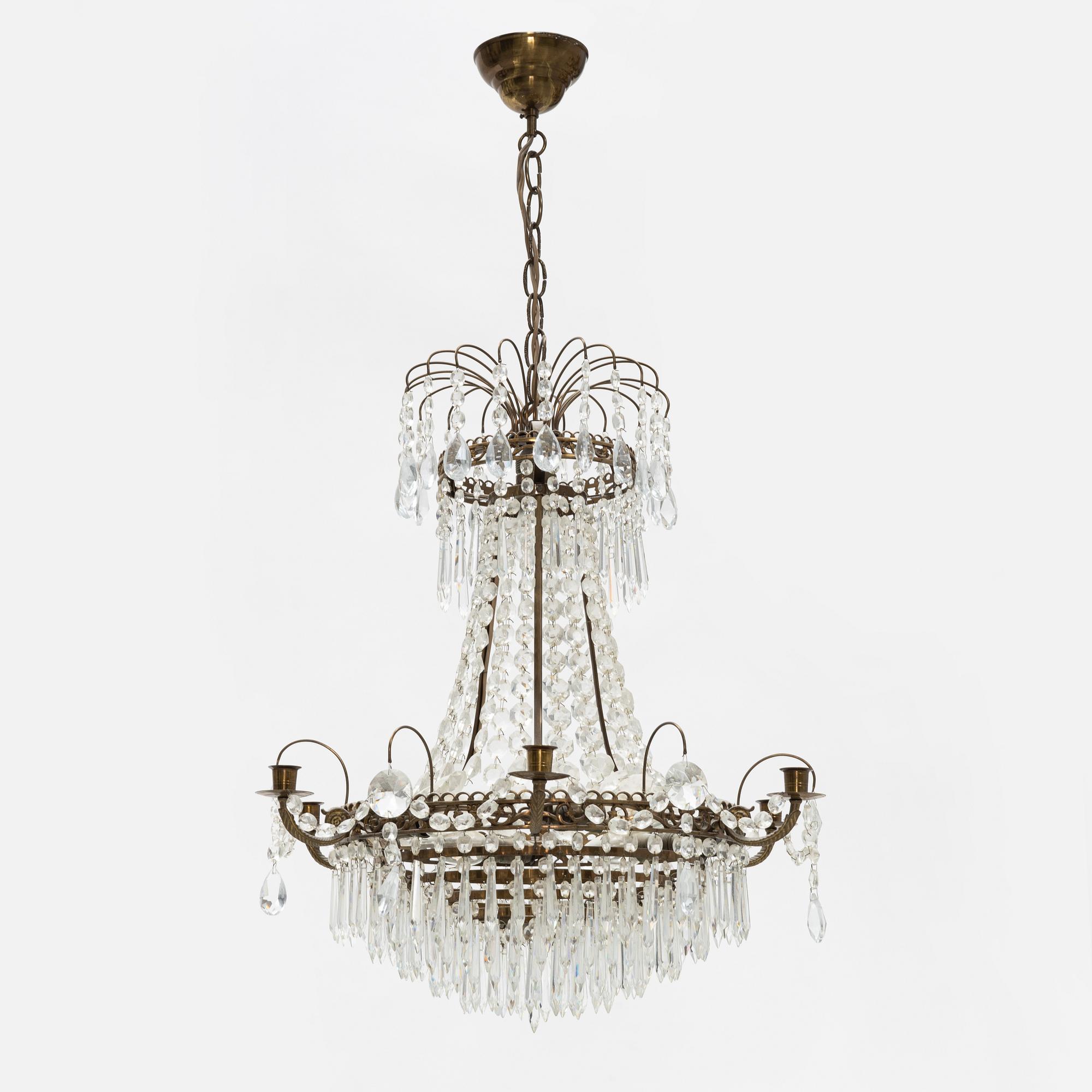 Ljuskrona i empirestil. 1900-tal.