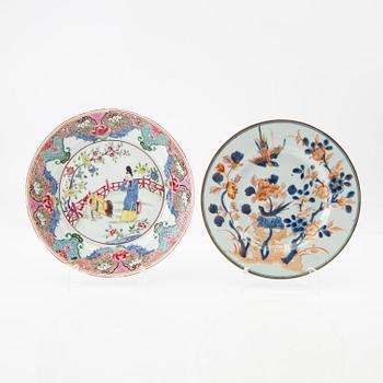 Plates, 2 pieces from the Qing Dynasty and Kangxi period (1662-1722) porcelain.