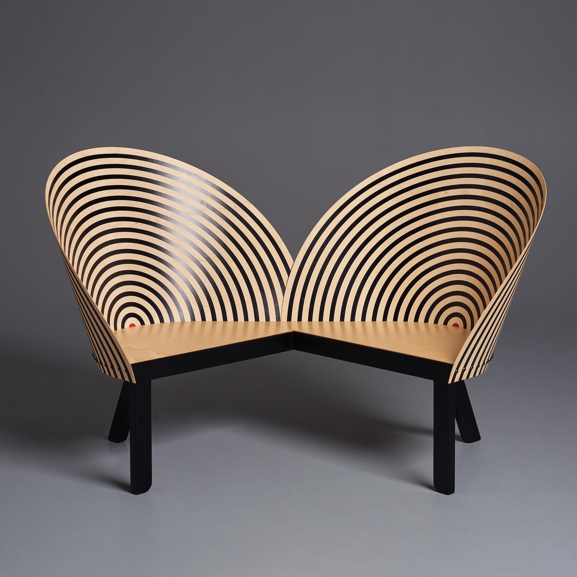 Nanna Ditzel, "Bench for two" modell 2600 & 2601, bänk samt bord, Frederica Stolefabrik, Danmark efter 1989.