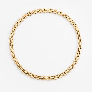 504. An 18K gold Cartier necklace.