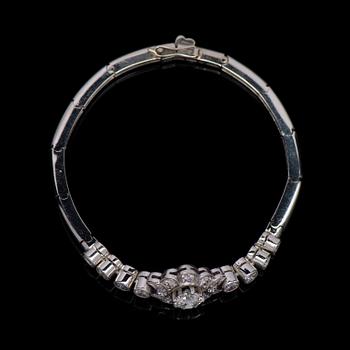 A BRACELET, brilliant cut diamonds, 18K white gold. Hallbergs Guldsmeds Ab, Stockholm Sweden 1961.