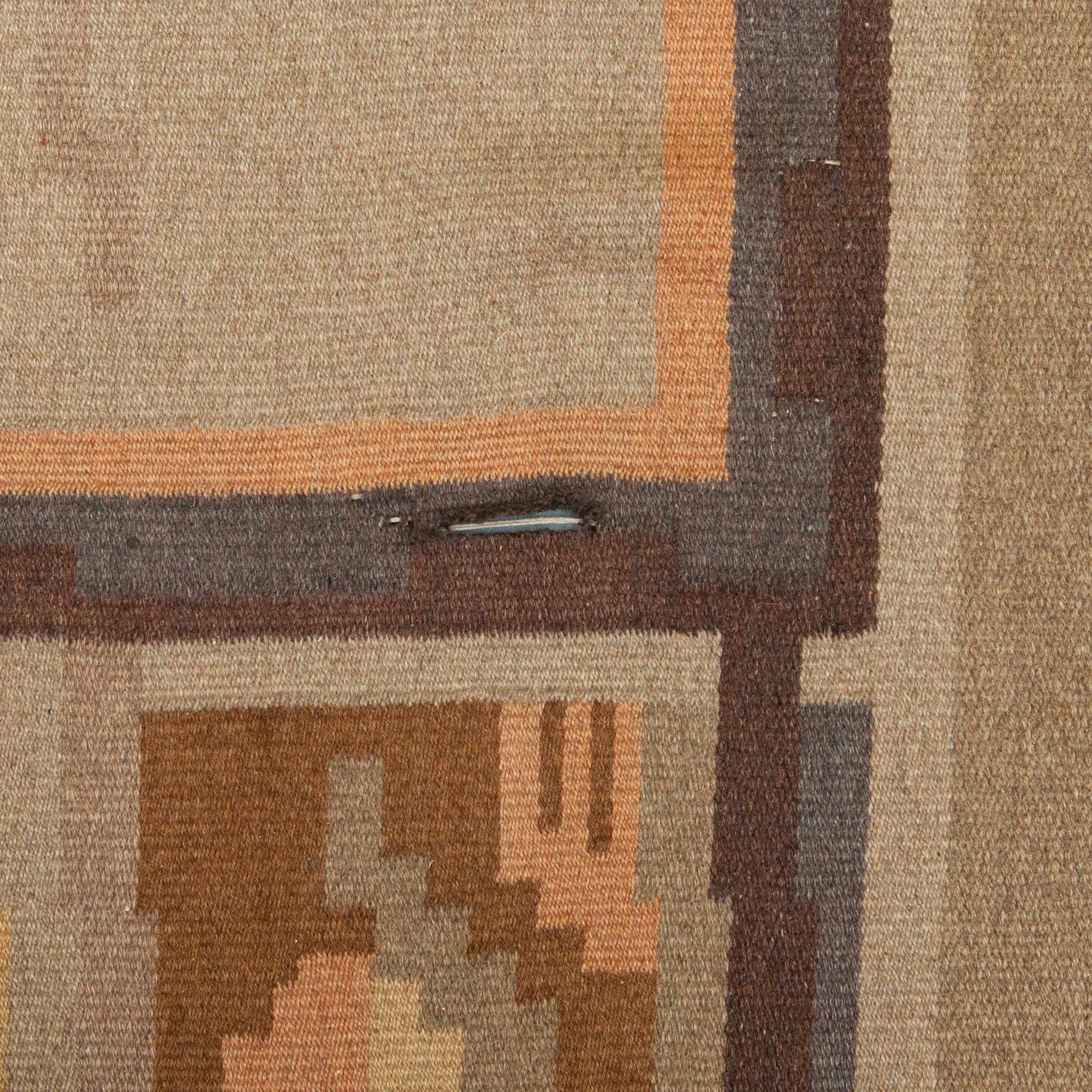 A Finnish flat weave carpet. Circa 405x285 cm.
