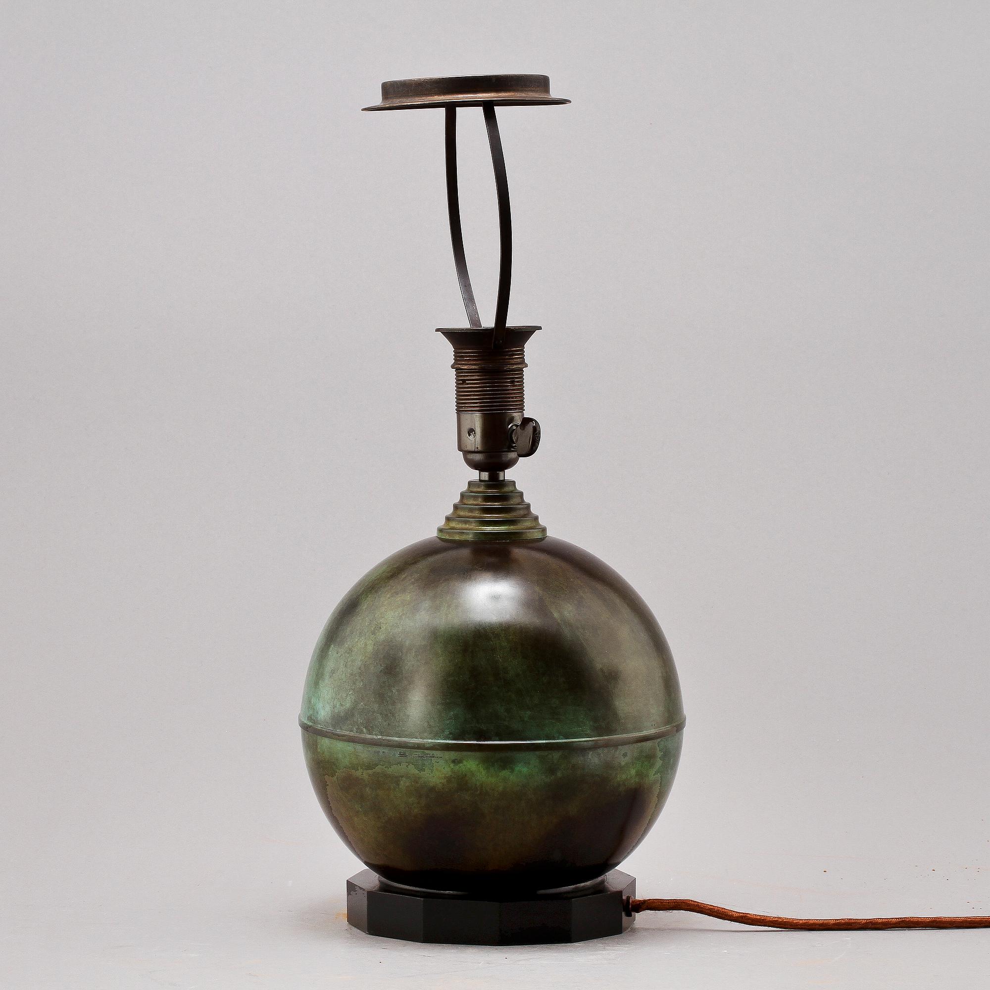 BORDSLAMPA, art deco, omkring 1930.