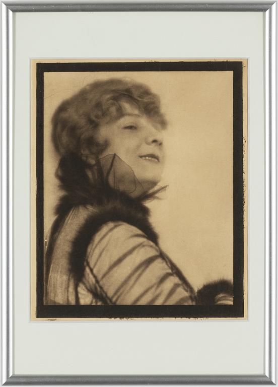 Henry B. Goodwin, Portrait of Charlotte Wiehe, 1916.