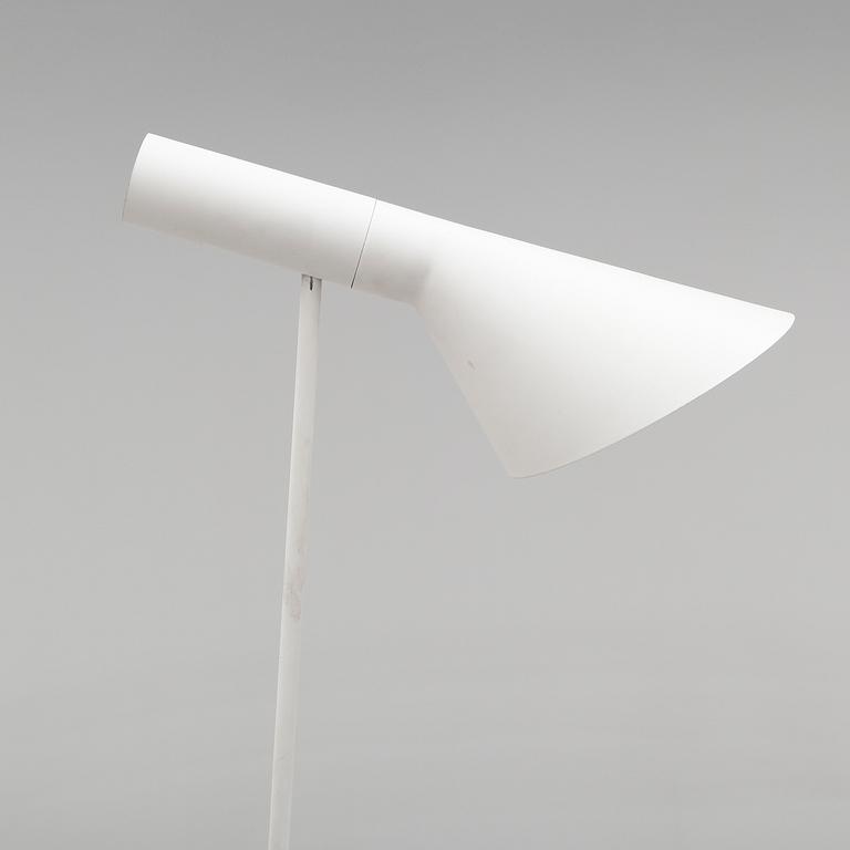 GOLVLAMPA, "AJ", Arne Jacobsen, Louis Poulsen, 1900-talets senare del.