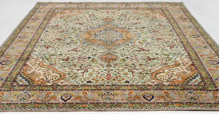 Carpet, Tabriz-Patina approx. 392 x 297 cm.