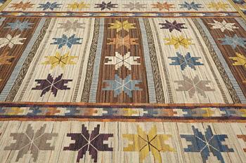 Märta Måås-Fjetterström, matta, "Höstmattan", rölakan, ca 347-348 x 245-248 cm, signerad MMF.