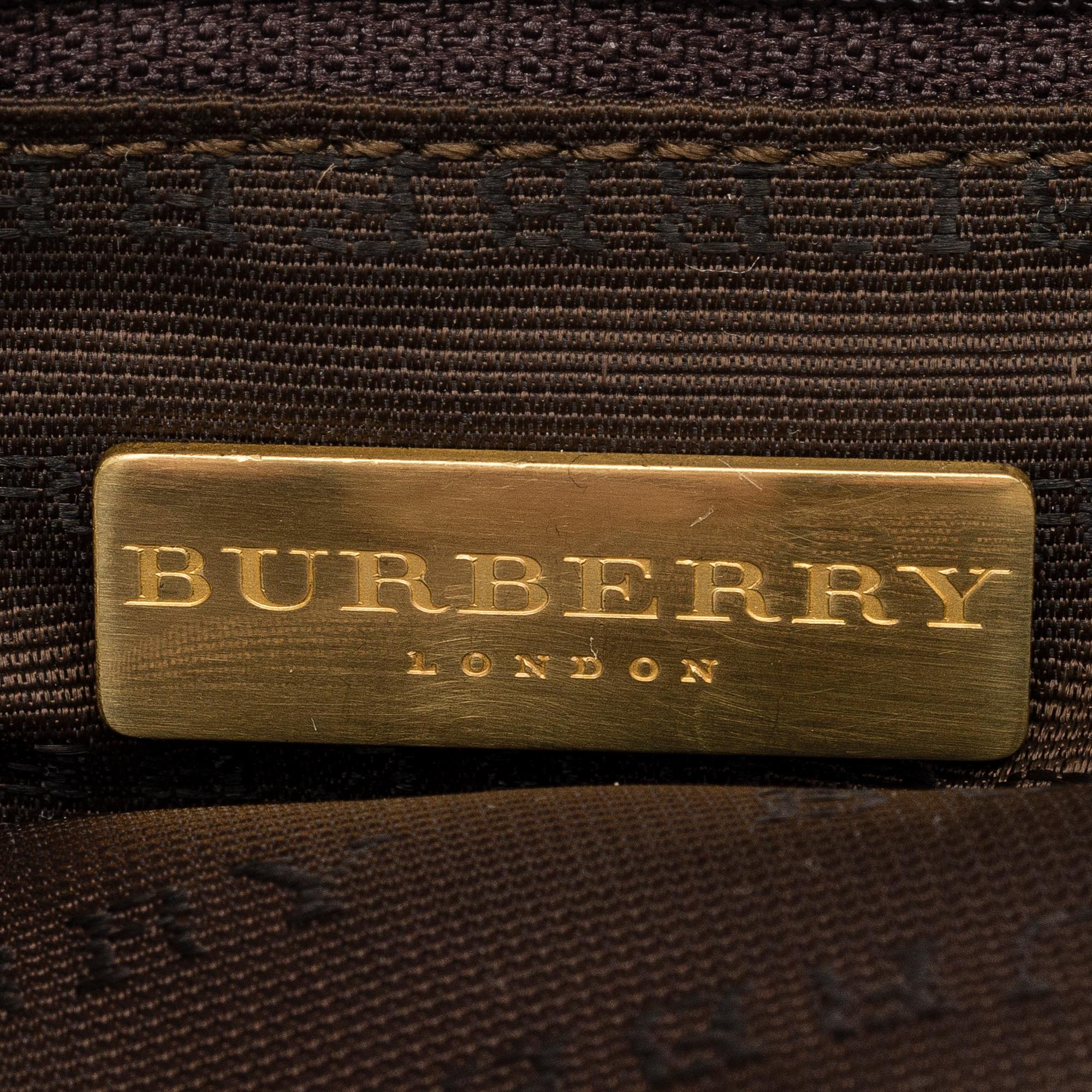 KÄSILAUKKU, Burberry.